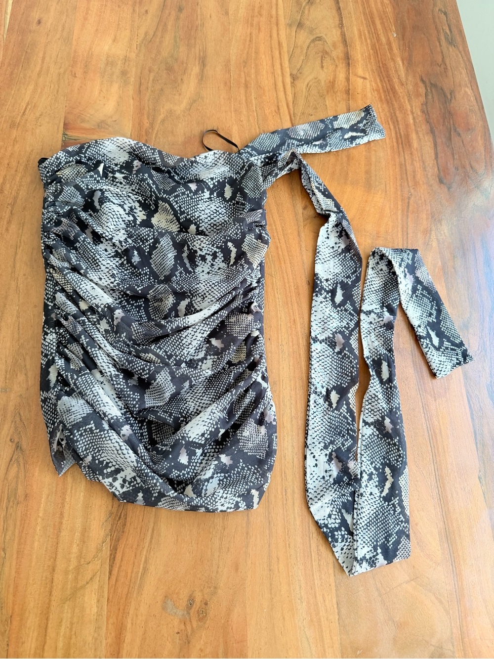 Mesh reptil black & Gray Snake-Print Reptile strapless - Zara size xs